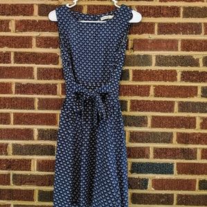 Blue pleated tie waist dress sleeveless sz small